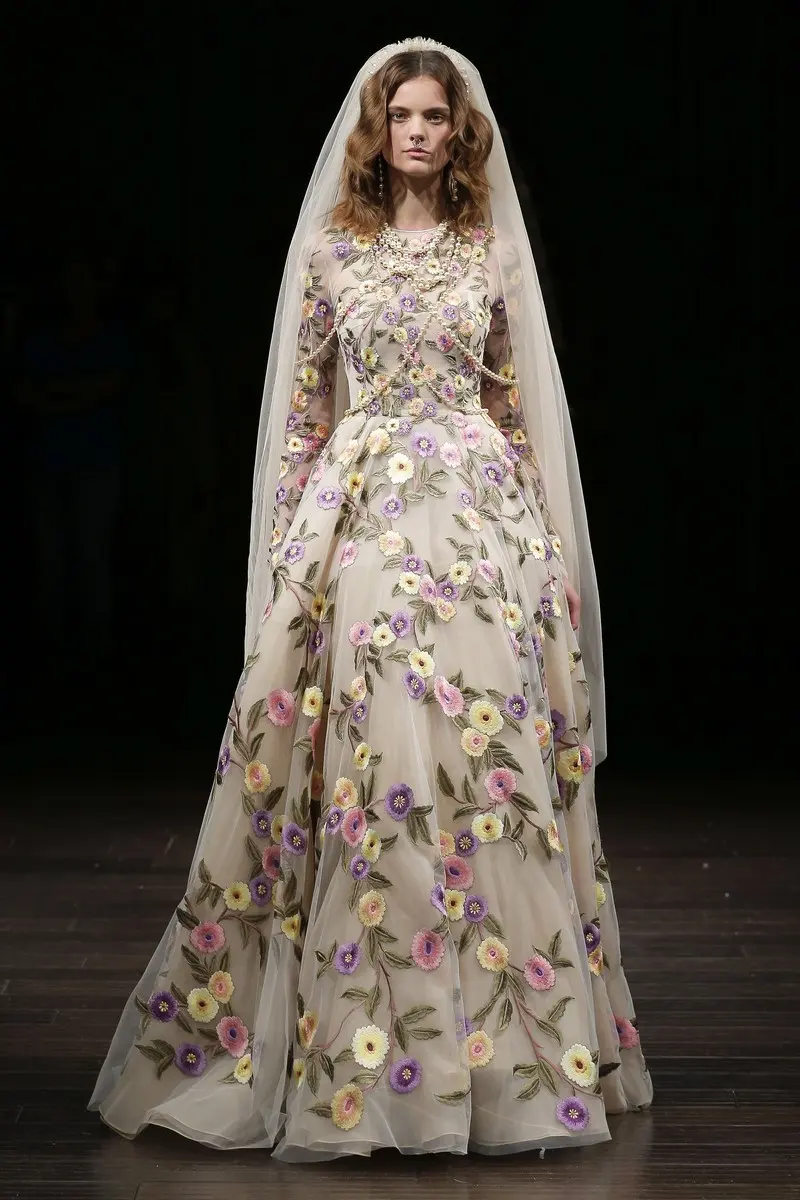 19-naeem-khan-spring-18-bridal