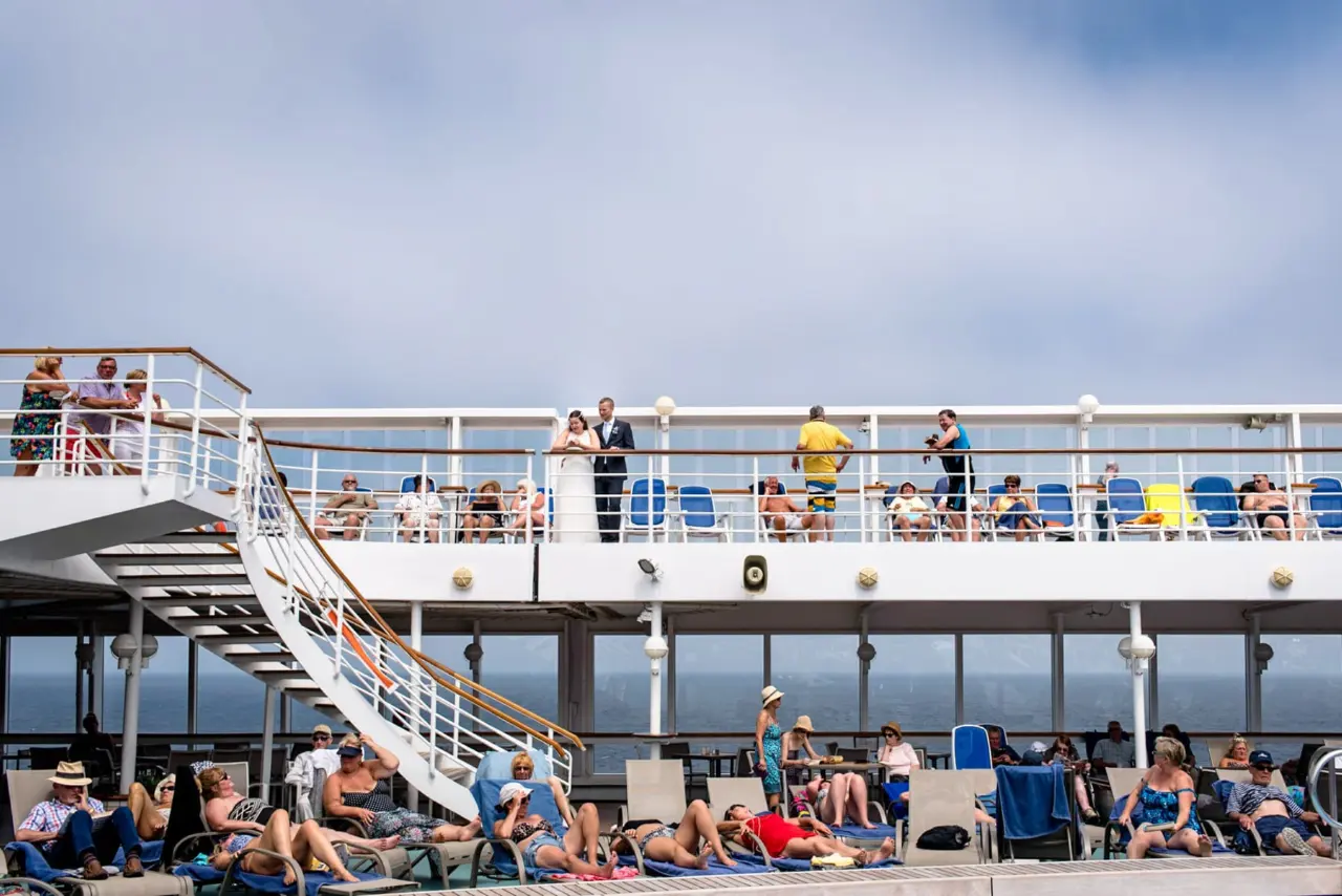 alternative-cruise-ship-wedding-41