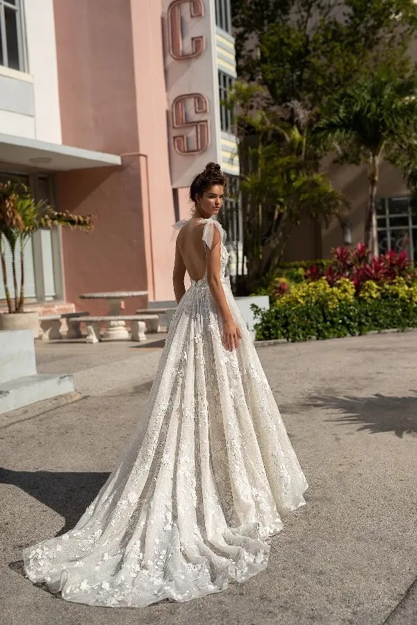 berta-wedding-dress-2019-spring-summer (24)