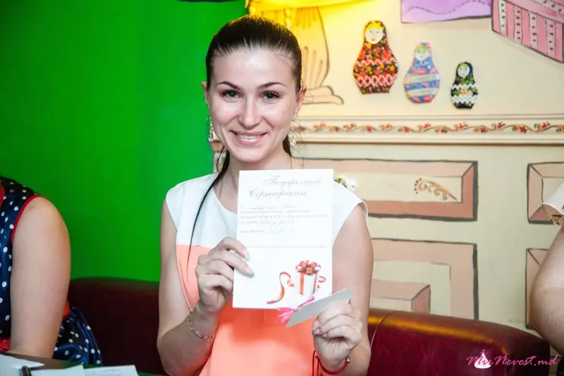 Сертификат от салона красоты Rochelle