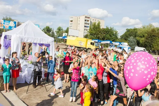 Парад Невест в городе Сорока